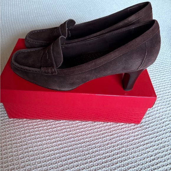 Anne Klein Flex heels - Picture 2 of 8